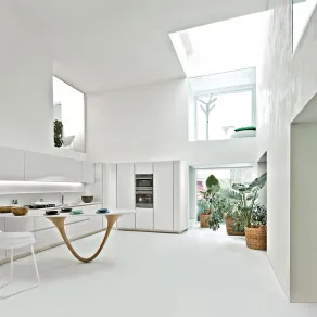 Fa parte della collezione Icone di Snaidero la cucina Ola 20 design Pininfarina