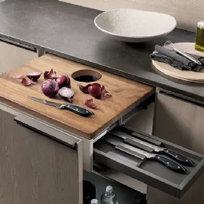 Piano estraibile con pattumiera e portacoltelli - cucina Scavolini Mia by Carlo Cracco