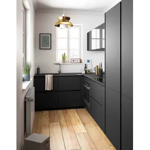Cucina ad angolo di piccole dimensioni