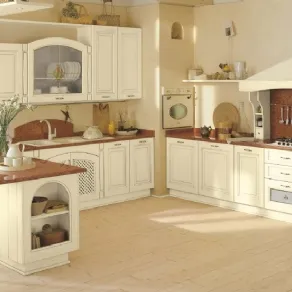 Cucina classica con penisola