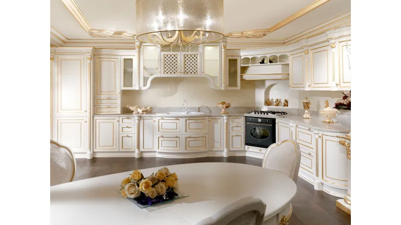 Cucina classica lussuosa