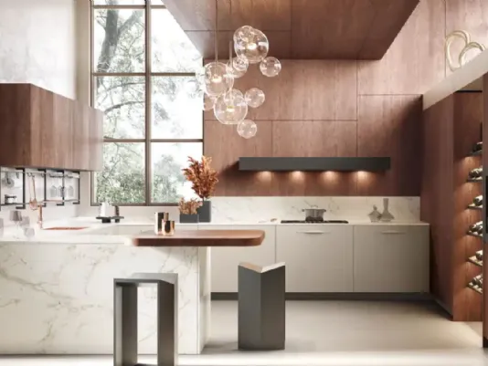 Un'originale configurazione a L con piano snack