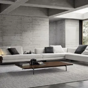 Divano della collezione Roger di Minotti