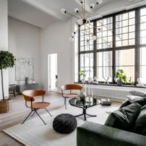 Mood industrial e nordico si incontrano con stile nell’open space