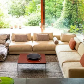 Il divano componibile Salon Nanè di Moroso