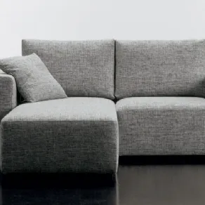 Divani due posti con chaise longue