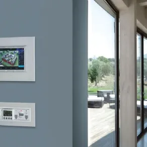 ave touch screen