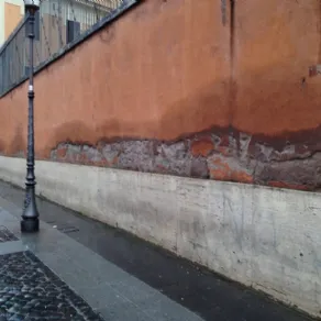 Macchie di umidità sul muro esterno