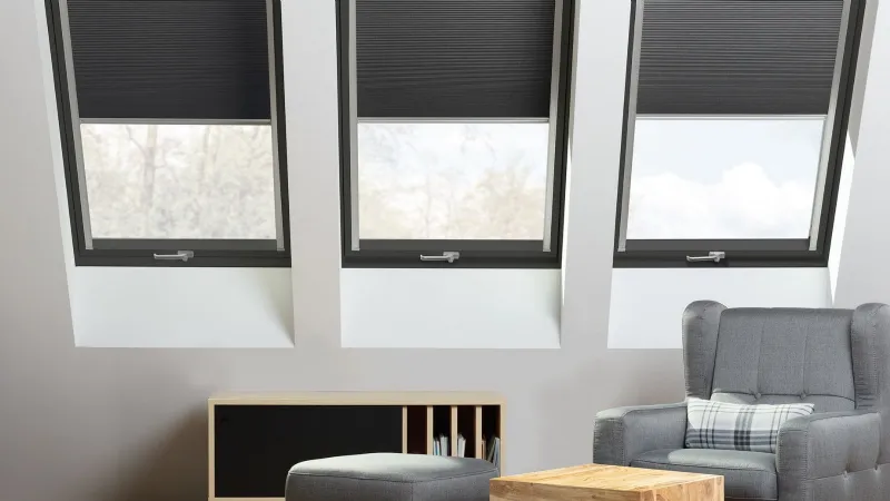 Finestre a bilico in PVC FAKRO: estetica e innovazione