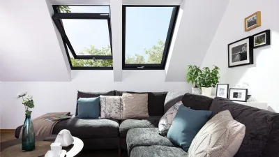 Finestre a bilico in PVC FAKRO: la nuova finitura antracite