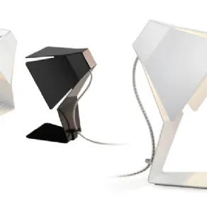 Lampade moderne bianche e nere