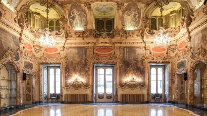 Le sale di Palazzo Visconti a Milano