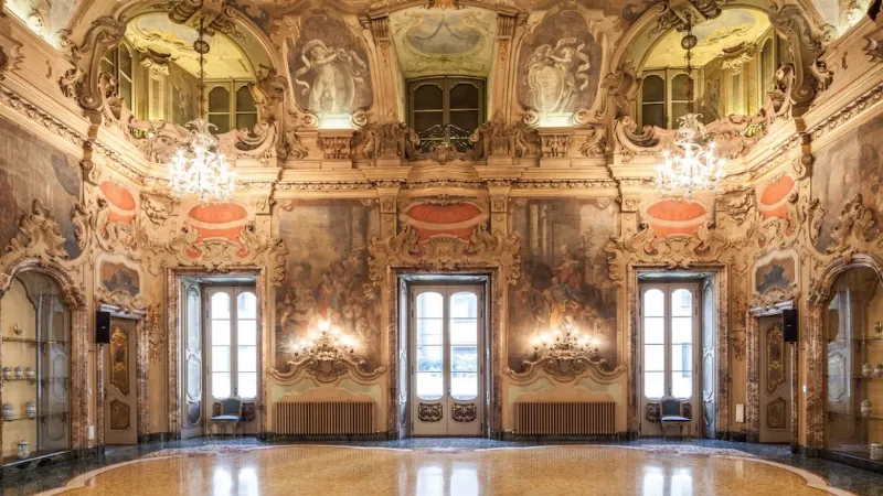 Le sale di Palazzo Visconti a Milano