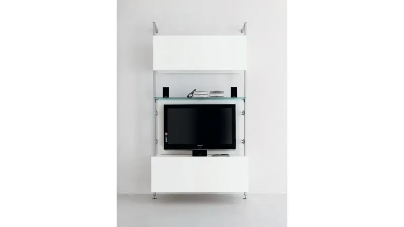 mobile televisione a parete bianco con ripiano in vetro e cavi in acciaio, tv a schermo piatto