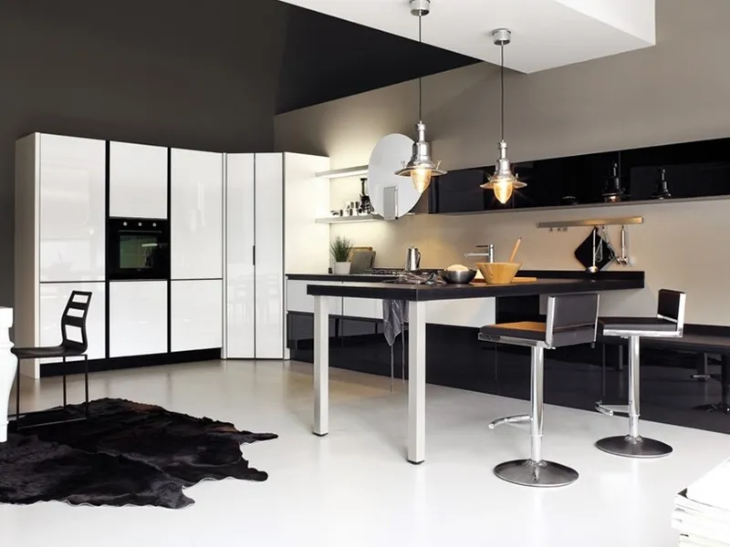 Vetro bianco e nero per ante e frontali della cucina Luce di Arrex Le Cucine