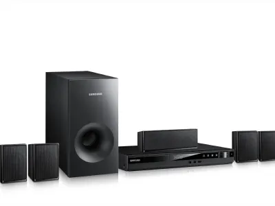 Esempio home theatre wikipedia