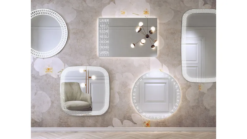 Collezione di specchi luminosi Ri-tratti di Artelinea