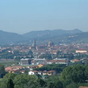 Panorama di Pistoia, città con un divario rendita catastale/valore di mercato del 300%