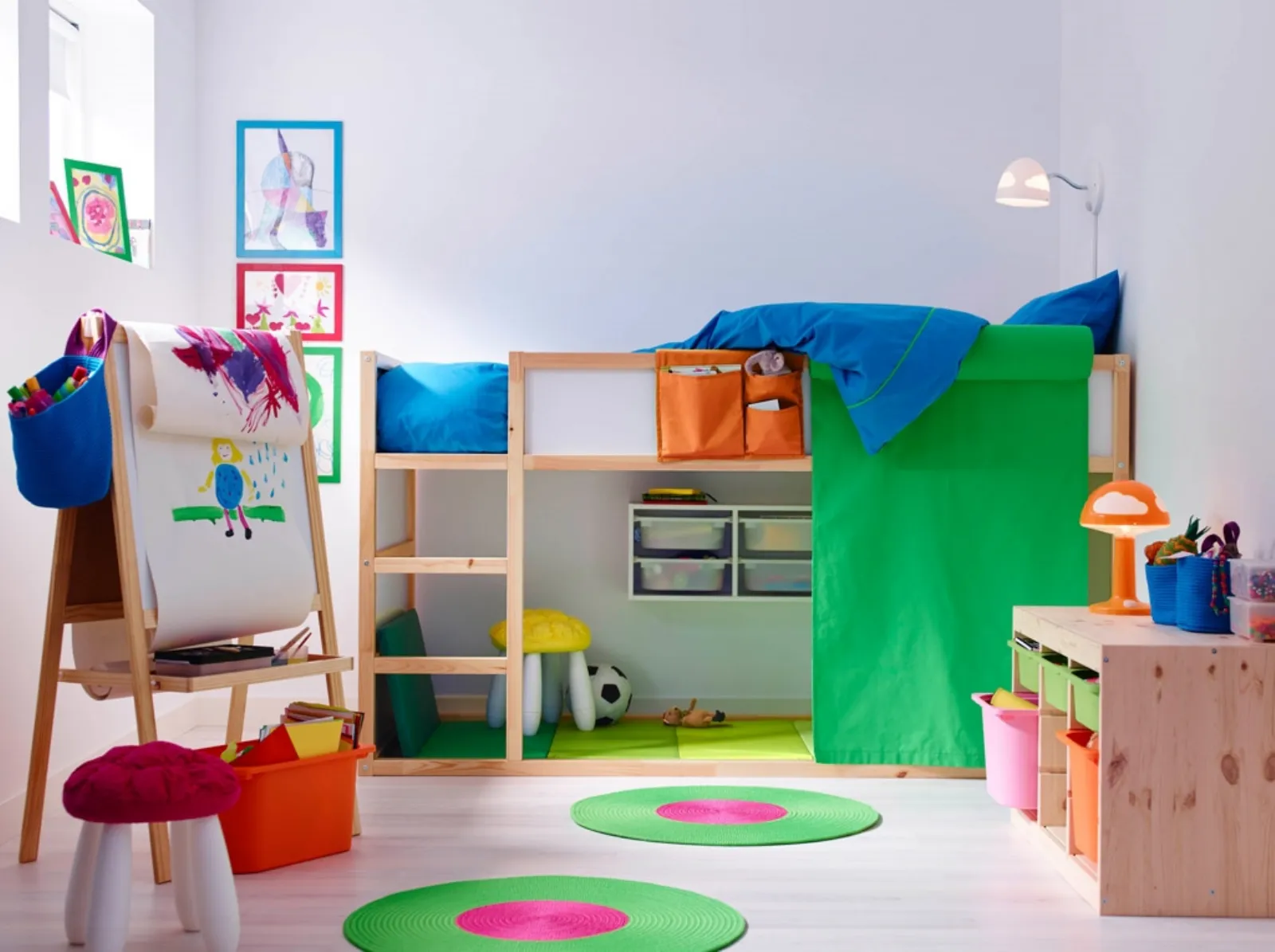 Детях fora. Детские комнаты. Детские комнаты икеа. Пространство для дошкольников. Комната для 3 детей мебель икеа.