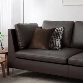 Ikea divani pelle