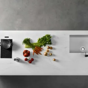 Piano a induzione Lapitec Chef di Lapitec, nascosto nel piano in pietra sinterizzata