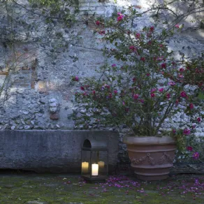 Faretto a led da giardino