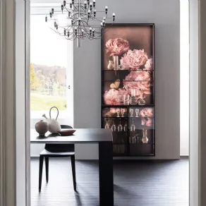 Dressup Art Collection di Cesar si caratterizza per lo schienale floreale decorativo