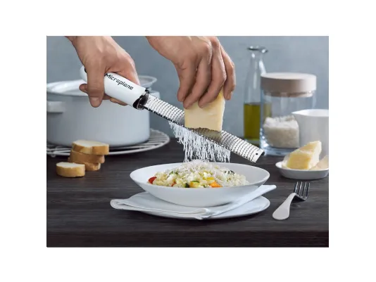 Microplane® per grattugiare il formaggio