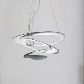 Pirce, uno dei pezzi forti di Artemide