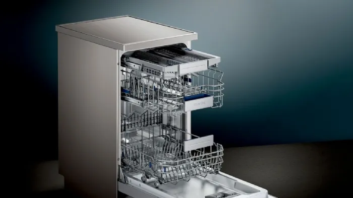 La lavastoviglie freestanding iQ500 di Siemens