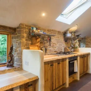 Ecolodge con piscina naturale in Corsica 