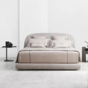 Letto matrimoniale modello Taormina prodotto da Flou
