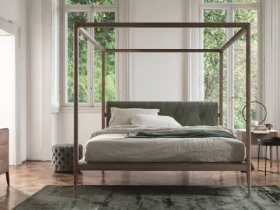 Letto a baldacchino