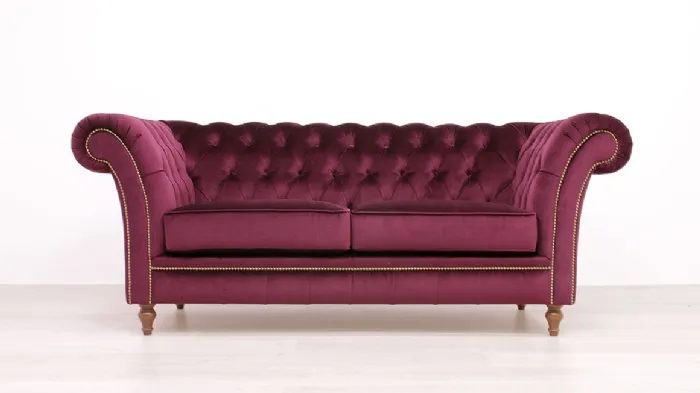 Il divano Chesterfield di Vama, modello Winchester