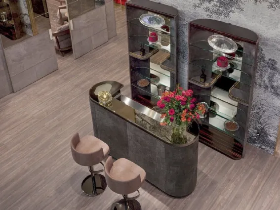 Il mobile bar Alexander di Longhi