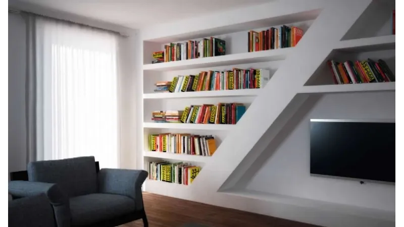 Una libreria in cartongesso di design