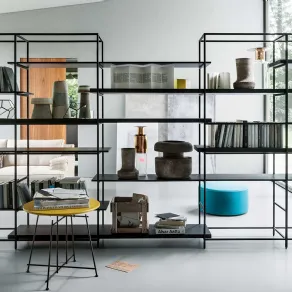 È modulare e a libera installazione Plain di Lema 