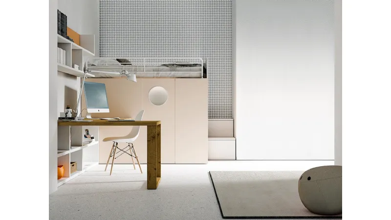 Da questa immagine possiamo notare la compattezza della cabina armadio Container alta 168 cm