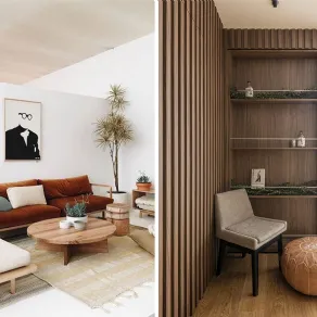 Anche le cromie intense e sature entrano nello stile Japandi, basta il rivestimento del divano, una stampa in bianco e nero e una boiserie in legno per ricreare l'atmosfera
