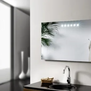 specchio con illuminazione led