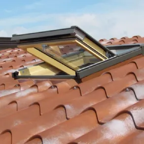 Finestra da tetto con pannello isolante IsoSky di Isopan