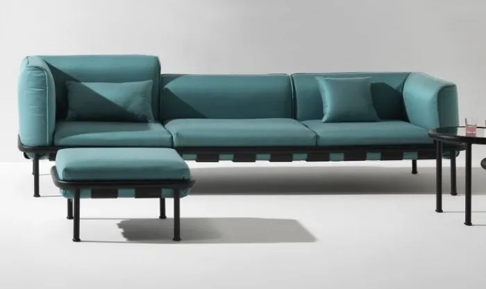 Dock di Emu, designer Sebastian Herkner, un sistema modulare di divani ispirato all'idea grafica del cesto di vimini