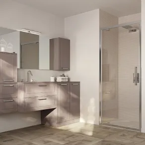 Appartiene alla collezione Dressy la composizione color Medioevo così elegante, contemporanea e retrò assieme