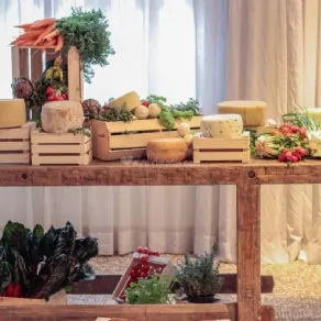 Tavolo in legno grezzo