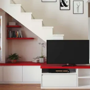 WoodyDesign, sottoscala su misura di dimensioni ridotte
