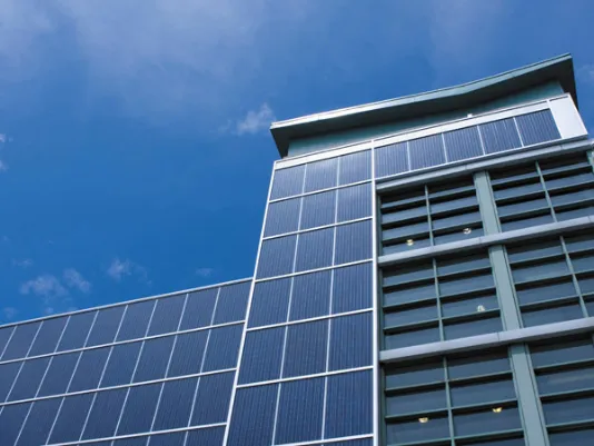 Moduli fotovoltaici Canadian Solar: energia da record