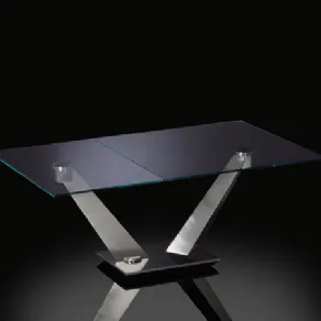 tavolo aperto con ripiano in vetro con due gambe in acciaio aperte