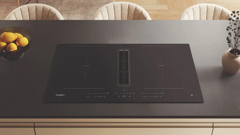 Whirlpool - Piano a induzione con cappa integrata MattProtect