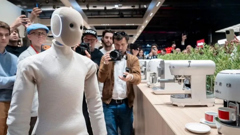 Neo, il robot domestico di SMEG