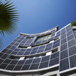Pannelli Solari in un edificio in Egitto